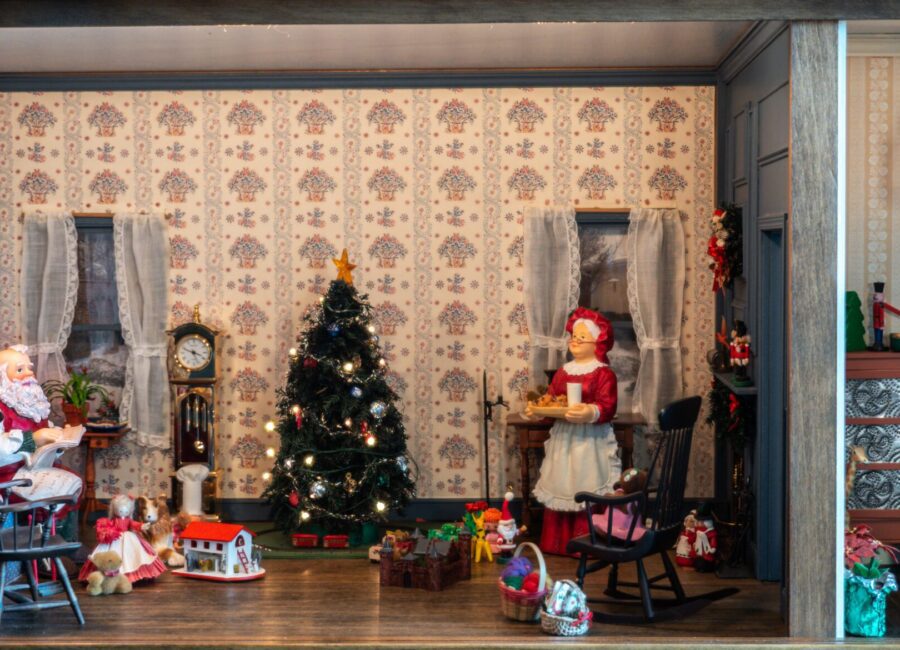 Bob & Millie's Christmas Room